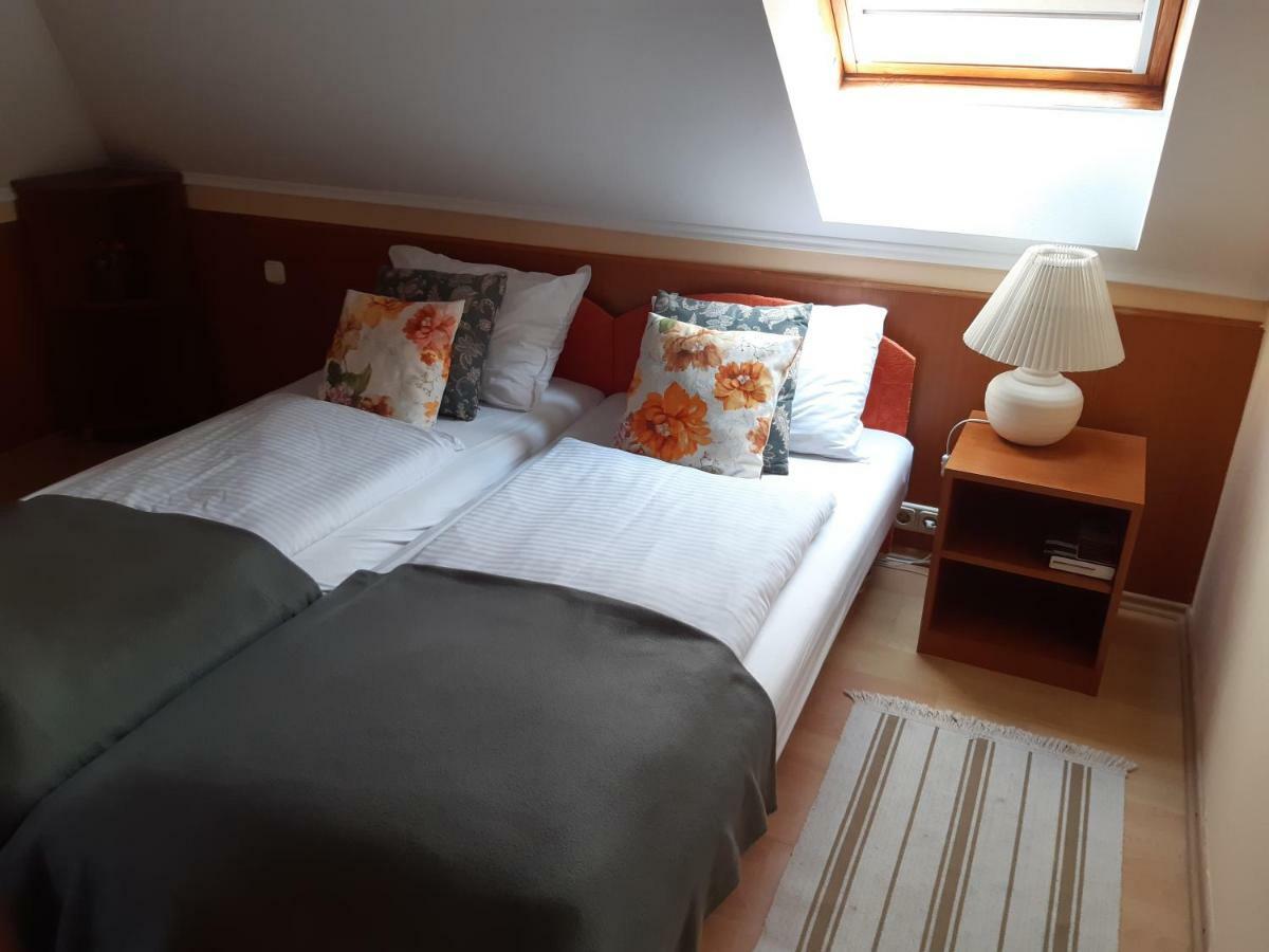 Szalay Villa Veszprém Екстериор снимка