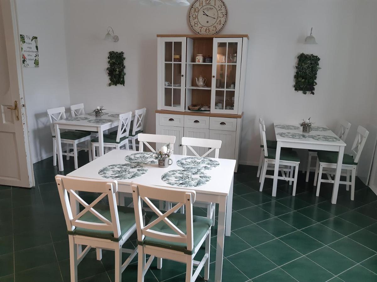Szalay Villa Veszprém Екстериор снимка